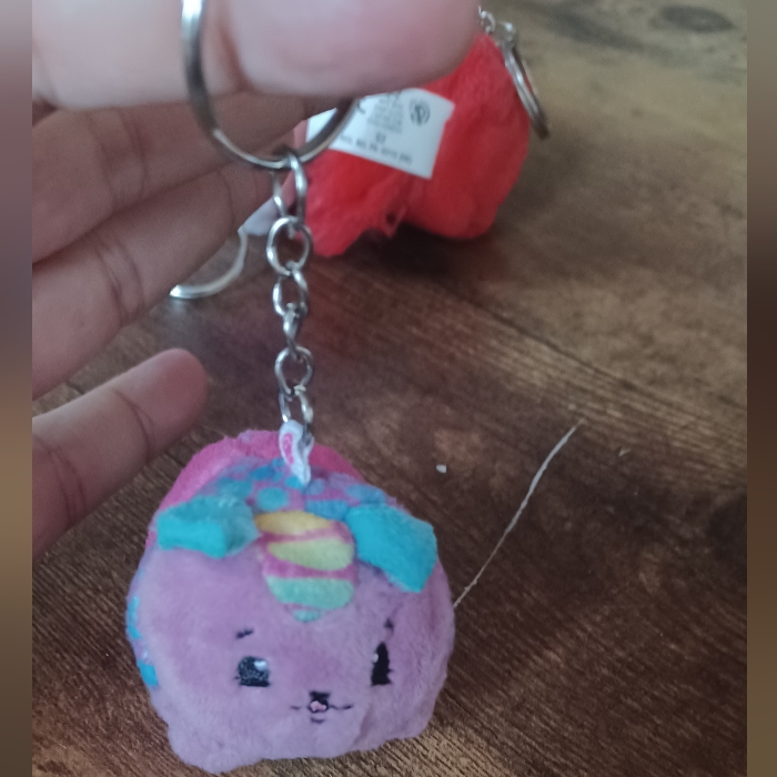 Pikmi Pops Surprise Scented Plushie Beanie Keychain